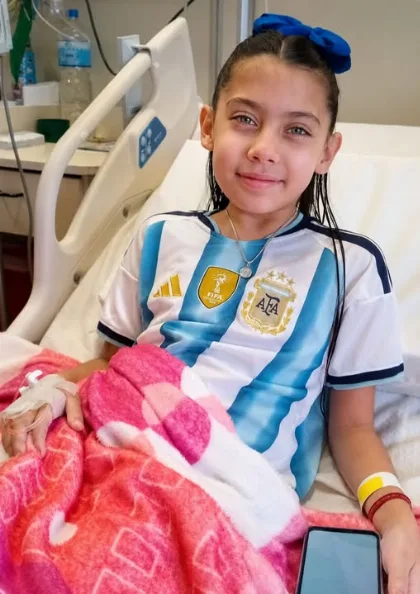 Alma, de 10 años, internada en el Garrahan, espera traslado urgente a Santa Cruz