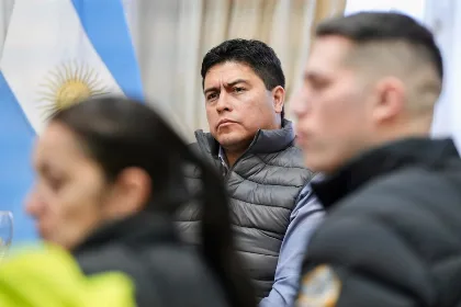 Claudio Vidal destaca valores de San Martín y critica 30 años de kirchnerismo en Santa Cruz