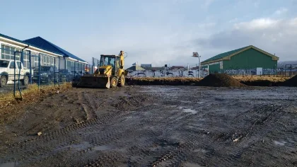 Cormupa mejora accesos y estacionamientos en tres centros de salud de Punta Arenas