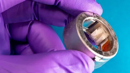Desarrollan un anillo inteligente que monitorea glucosa y otros biomarcadores en el sudor