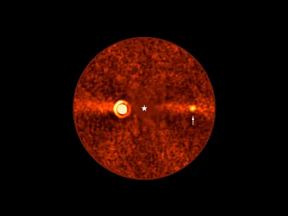 Descubren el exoplaneta más tenue jamás fotografiado desde la Tierra tras una década de observación