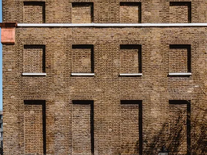 En 1696, el rey de Inglaterra instauró un impuesto a las ventanas y sus consecuencias