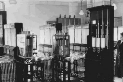 En 1936, un ingeniero soviético diseñó un ordenador que funcionaba con agua