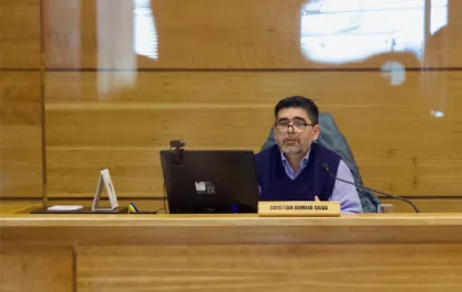 Enap deberá pagar $82 millones a trabajador despedido por salir del país con licencia médica