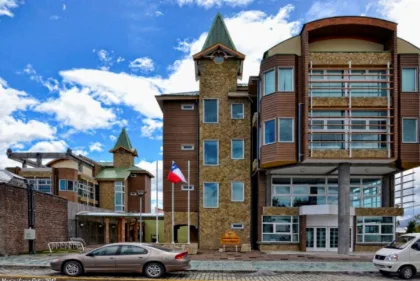 Ferretería Tuty SpA demanda a Municipalidad de Natales por $510 millones