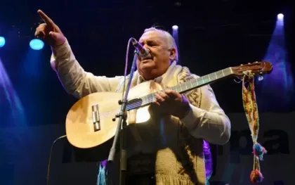 Homenaje a Hugo Giménez Agüero en Río Gallegos a 82 años de su nacimiento