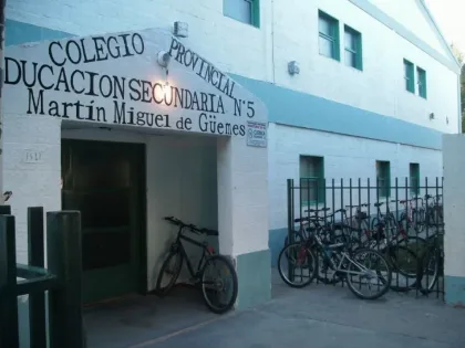 Intento de robo a un adolescente en Perito Moreno