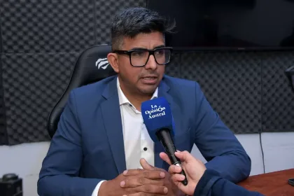 Jairo Guzmán confirma candidatura a gobernador y descarta acuerdos con Vidal y Grasso