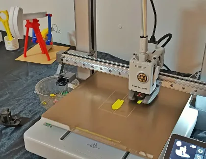 La Escuela del Viento en Las Heras incorpora impresoras 3D