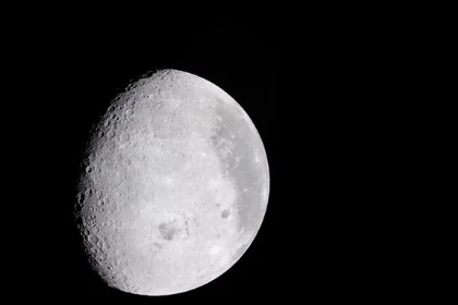 La NASA enviará rovers autónomos para mapear la superficie lunar en 2026