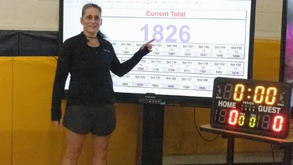 Laura Hunt batió récord Guinness con 1.826 flexiones en una hora