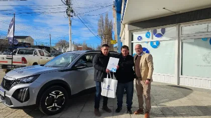 Un vecino de 28 de Noviembre ganó un Peugeot 2008 en el Telebingo