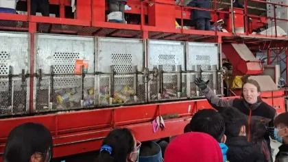 Alumnos de San Julián visitan Planta de Tratamiento de Residuos