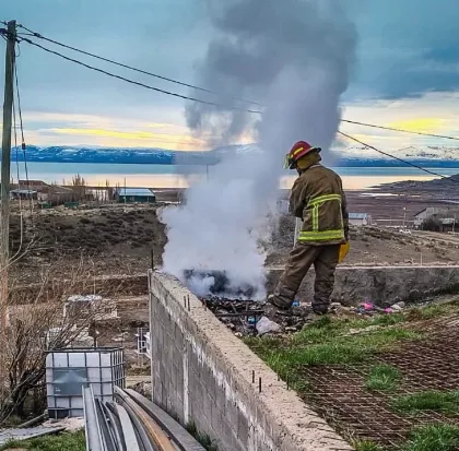 Bomberos controlaron quema de residuos en El Calafate