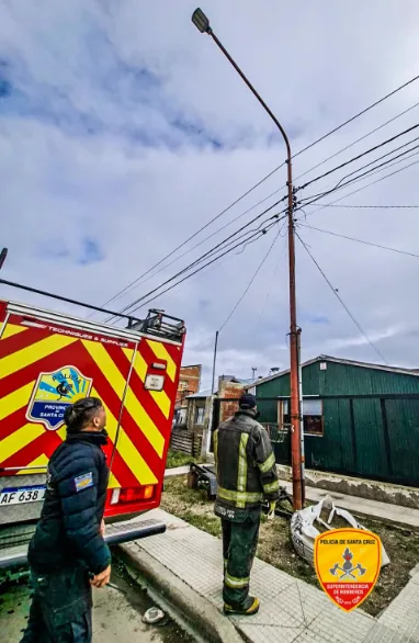 Bomberos intervienen por riesgo eléctrico en Río Gallegos