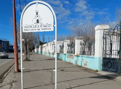 Controversia en el cementerio de Río Gallegos por referencia histórica errónea