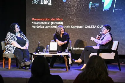 Escritoras de Santa Cruz brillan en la Feria del Libro