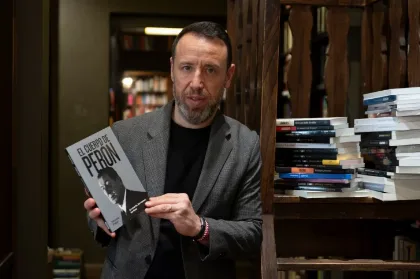 Facundo Pastor presenta su libro en Río Gallegos