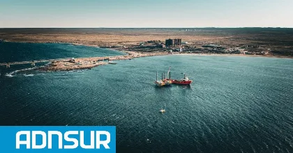 Inicia la soldadura del ducto submarino en Punta Colorada