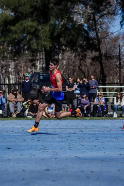 Jeremía James Peronja, el atleta de Río Gallegos que va al Sudamericano U23