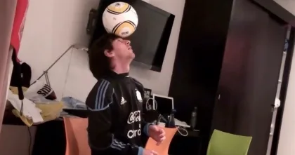 Messi y Maxi Rodríguez, jueguitos en Sudáfrica 2010