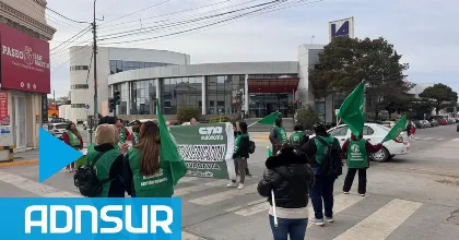 Movilización de ATE en Comodoro por descuentos salariales