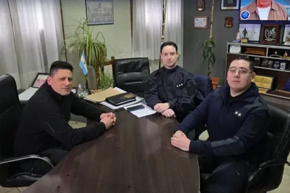 Oficiales de la Policía de Santa Cruz finalizan posgrados en Buenos Aires
