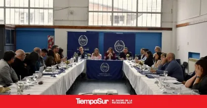 Reunión de directores de hospitales en Río Gallegos