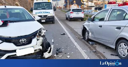 Accidente entre remis y auto en Puerto Deseado