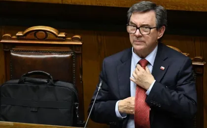 Chile defiende viaje de buque a Malvinas en medio de tensiones con Argentina