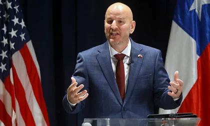 Embajador de EE.UU. plantea condiciones para apoyar a Chile en el Estrecho de Magallanes