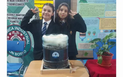 Estudiantes de Punta Arenas crean biofiltro con lana de oveja y turba