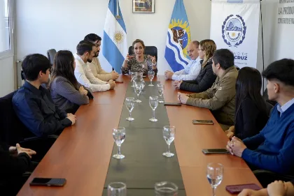 Estudiantes del ISES inician prácticas en el Ministerio de Producción