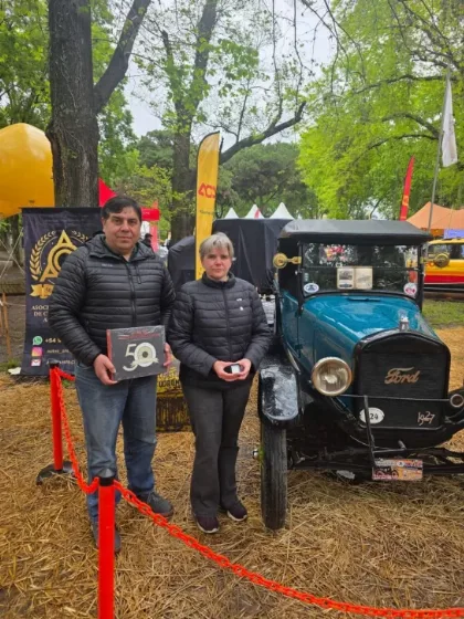 Juan Moyano y su Ford T premiados en Auto Clásica 2026