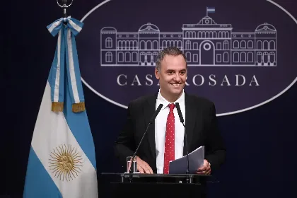 La Justicia investiga a Manuel Adorni por fondos en bitcoins