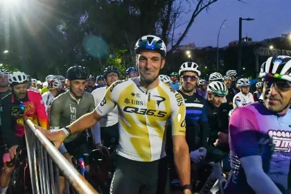 Lionel Scaloni participó del Gran Fondo Buenos Aires y recorrió 129 km en bicicleta