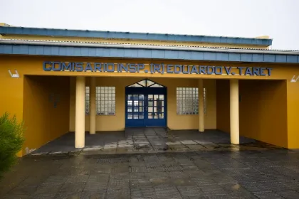 Más de 400 jóvenes se inscriben para la Escuela de Policía en Santa Cruz
