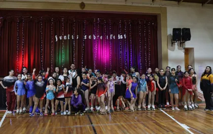 Patinaje artístico y solidaridad en Río Gallegos