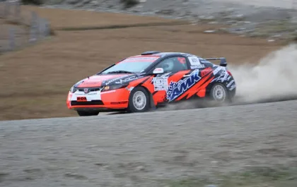Se corre el Rally Karukinka en Cerro Sombrero